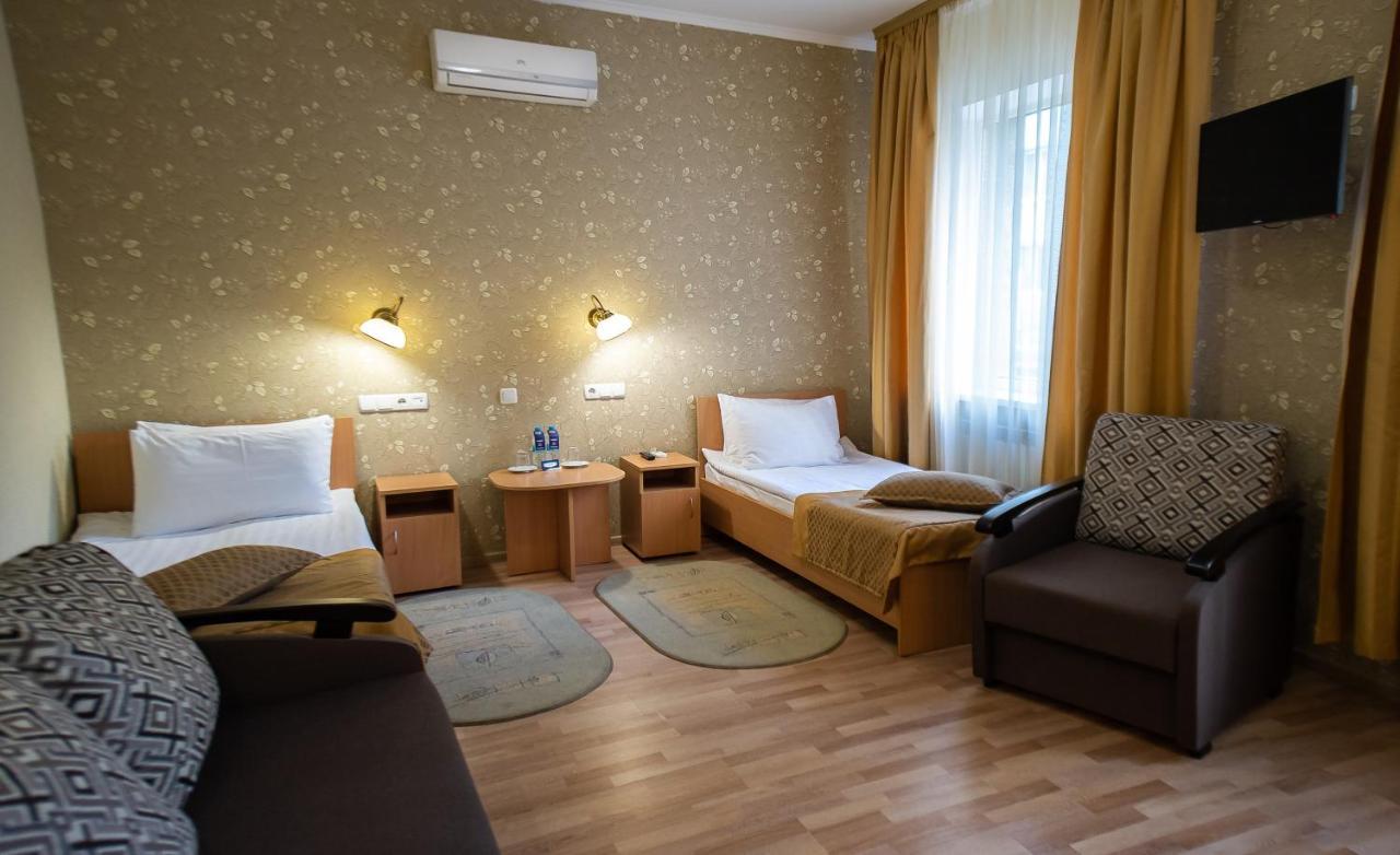 Salute Hotel Kiev Ngoại thất bức ảnh