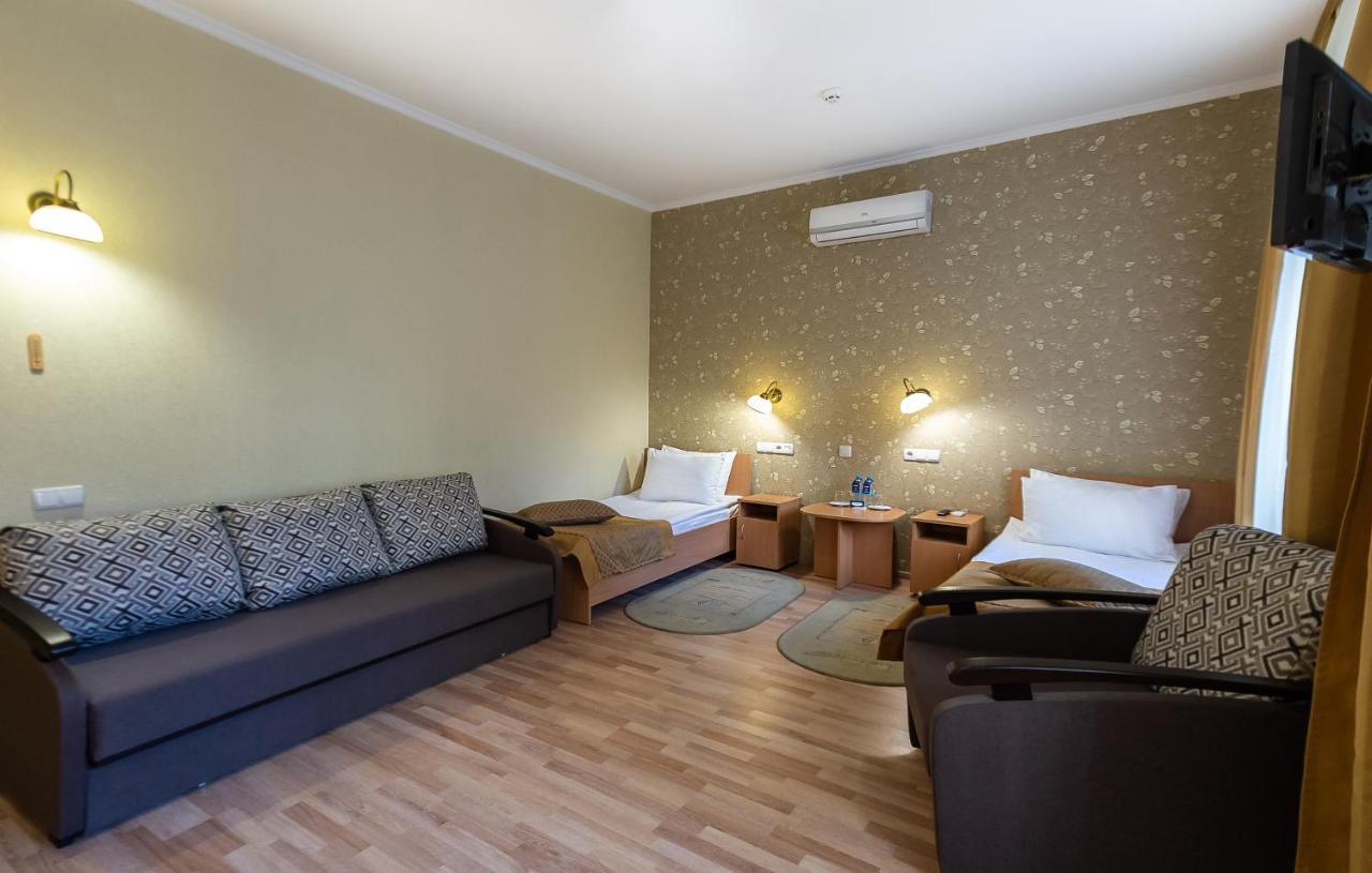 Salute Hotel Kiev Ngoại thất bức ảnh