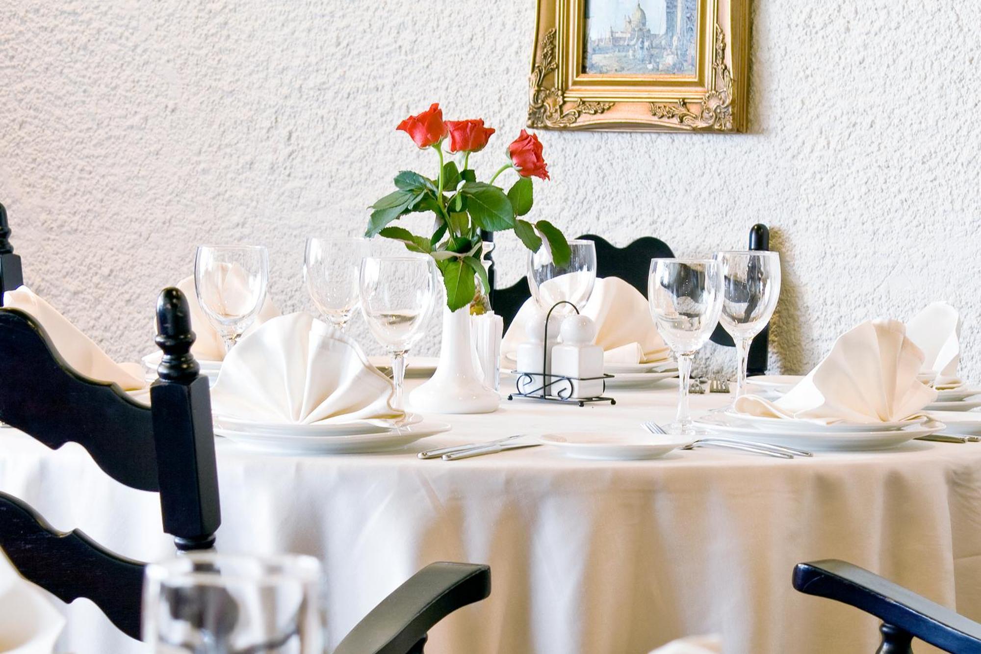 Salute Hotel Kiev Ngoại thất bức ảnh