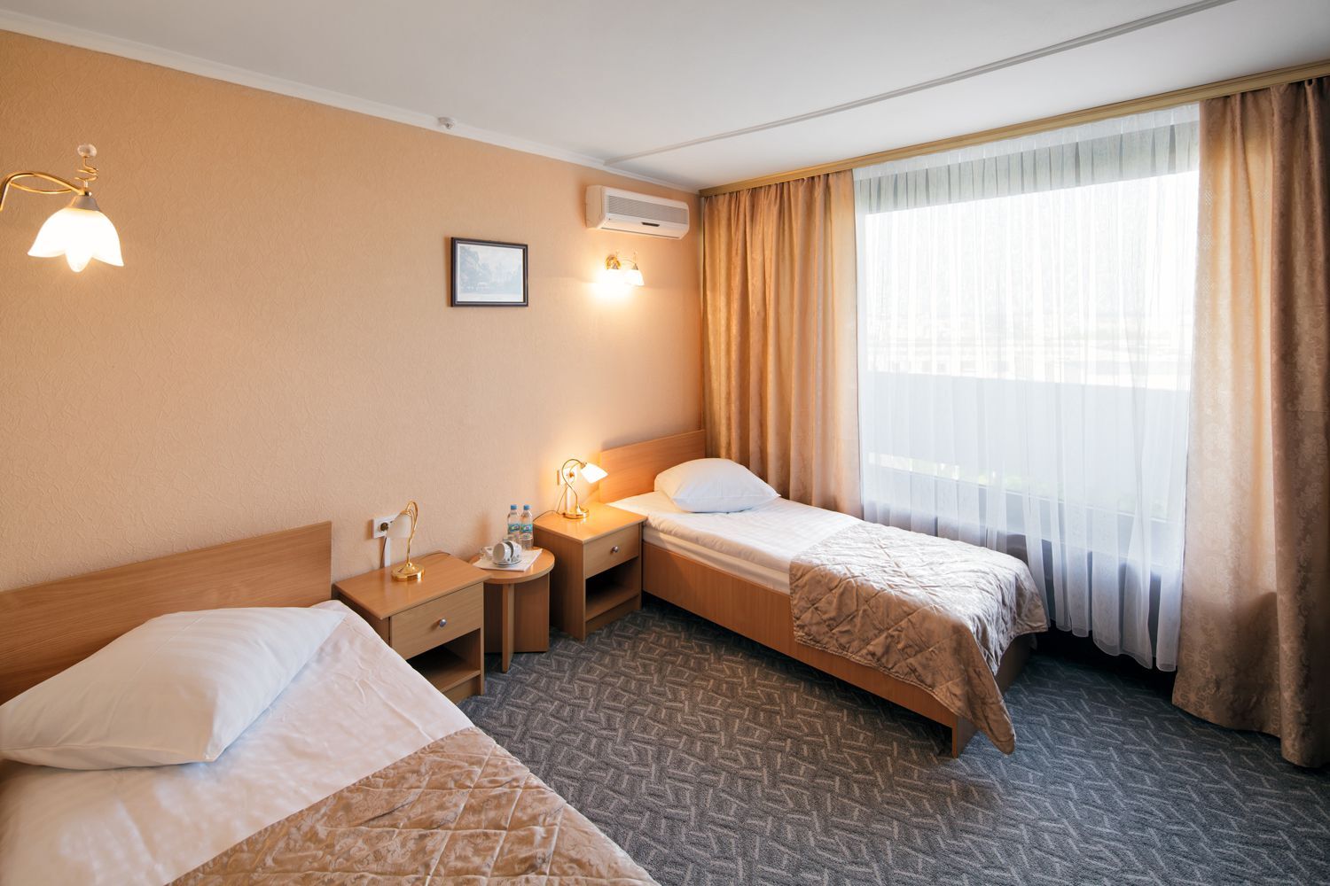 Salute Hotel Kiev Ngoại thất bức ảnh