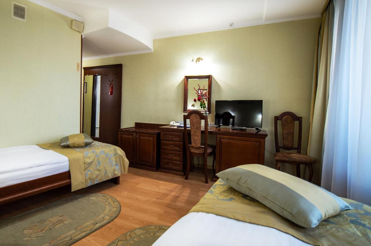 Salute Hotel Kiev Ngoại thất bức ảnh