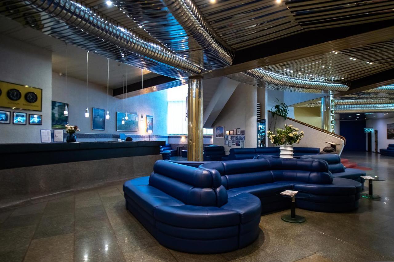 Salute Hotel Kiev Ngoại thất bức ảnh