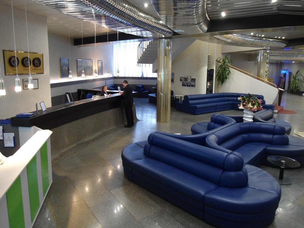 Salute Hotel Kiev Ngoại thất bức ảnh